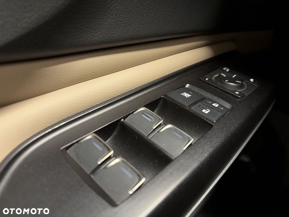 Lexus ES - 21