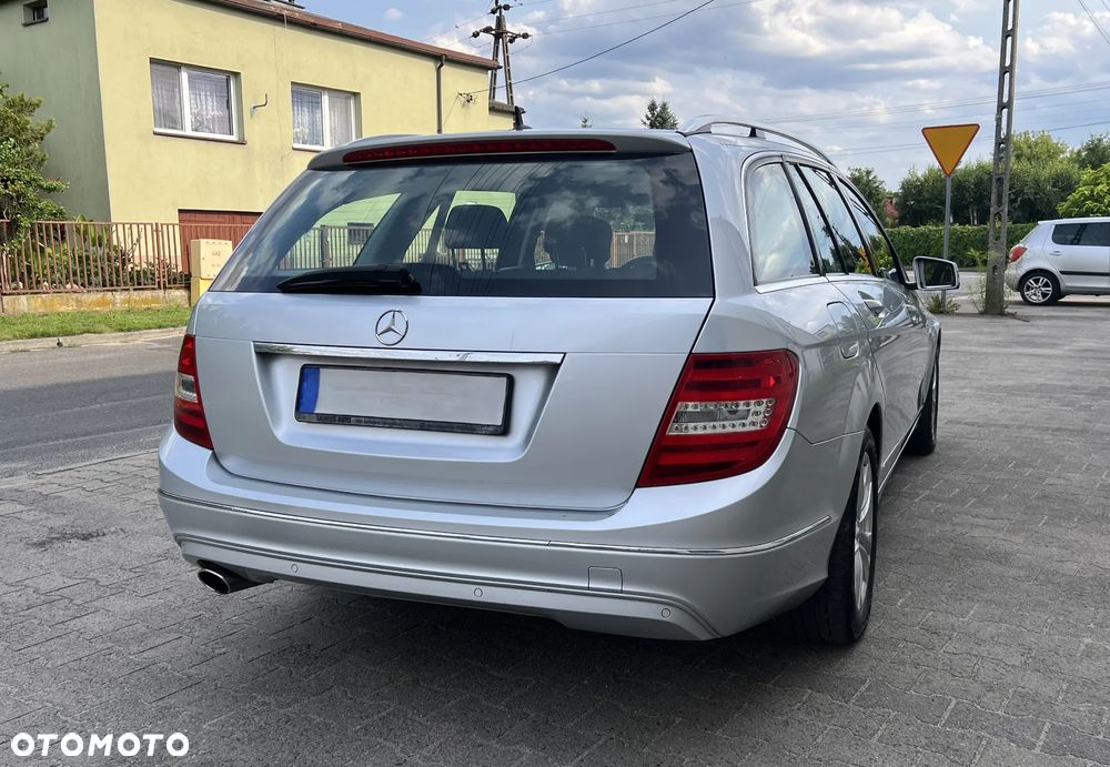 Mercedes-Benz Klasa C 220 CDI DPF (BlueEFFICIENCY) - 17