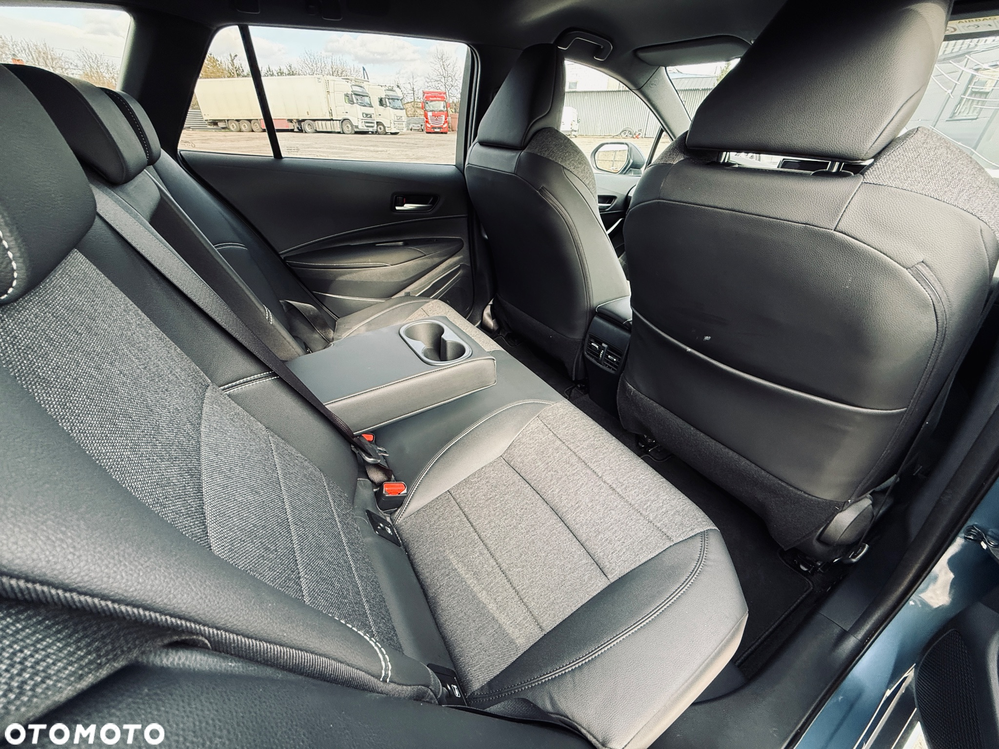 Toyota Corolla 1.8 Hybrid Touring Sports - 9
