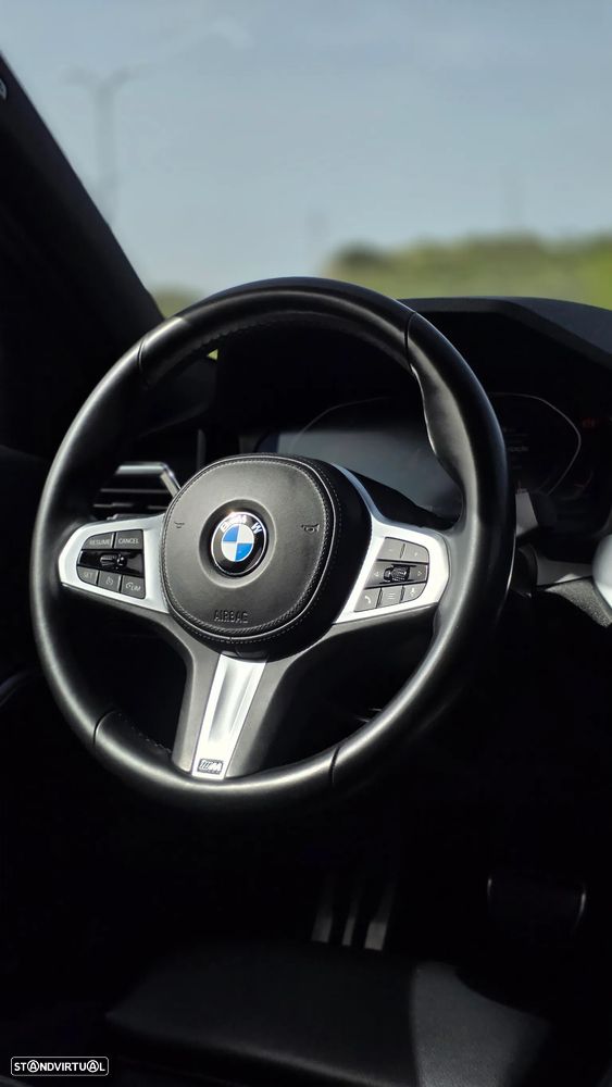 BMW 318 d Pack M Auto - 24