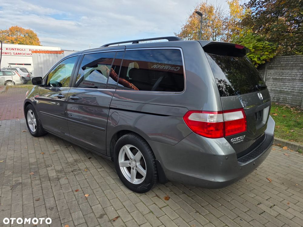 Honda Odyssey 3.5 LX - 28