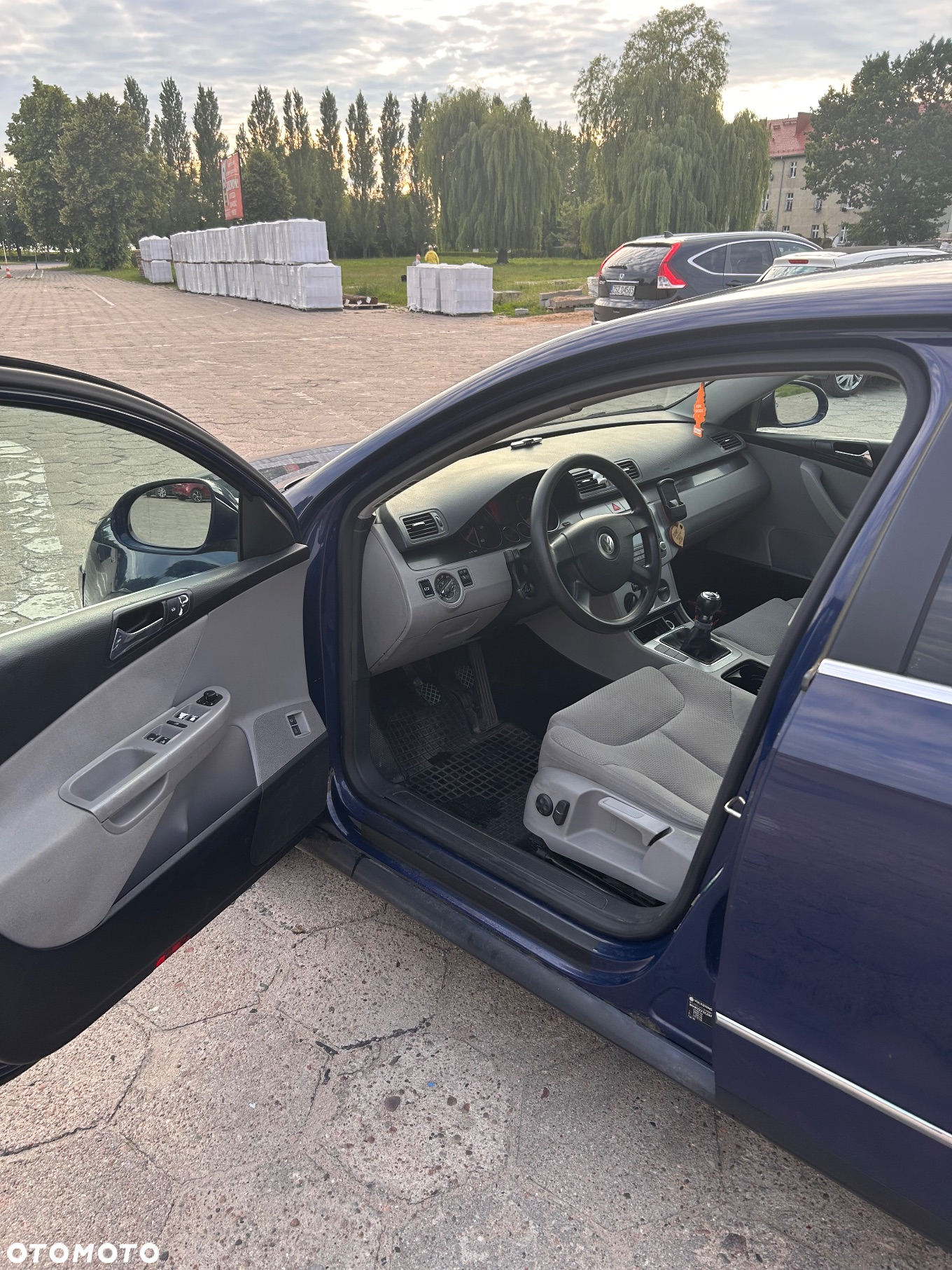 Volkswagen Passat - 9