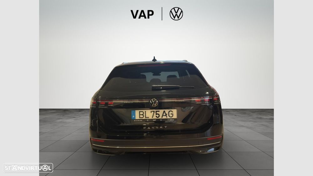 VW Passat Variant 2.0 TDI Business DSG - 7
