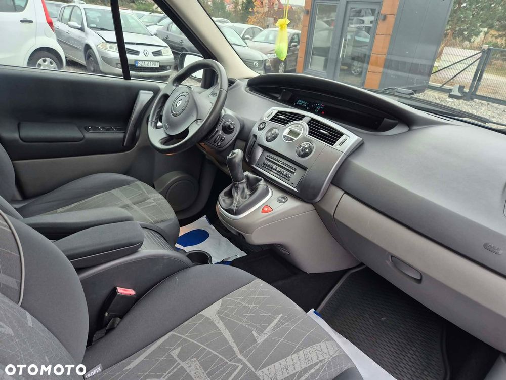 Renault Scenic 1.6 16V Authentique Euro5 - 14
