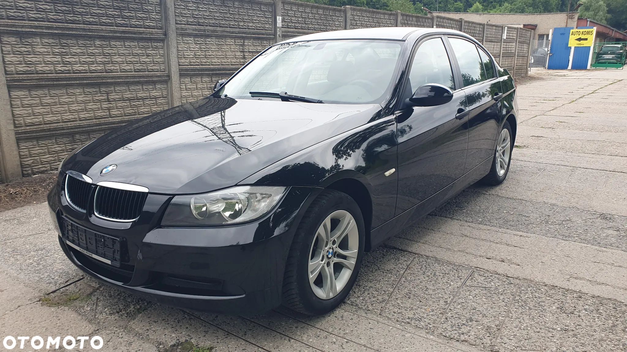 BMW Seria 3 318i - 1
