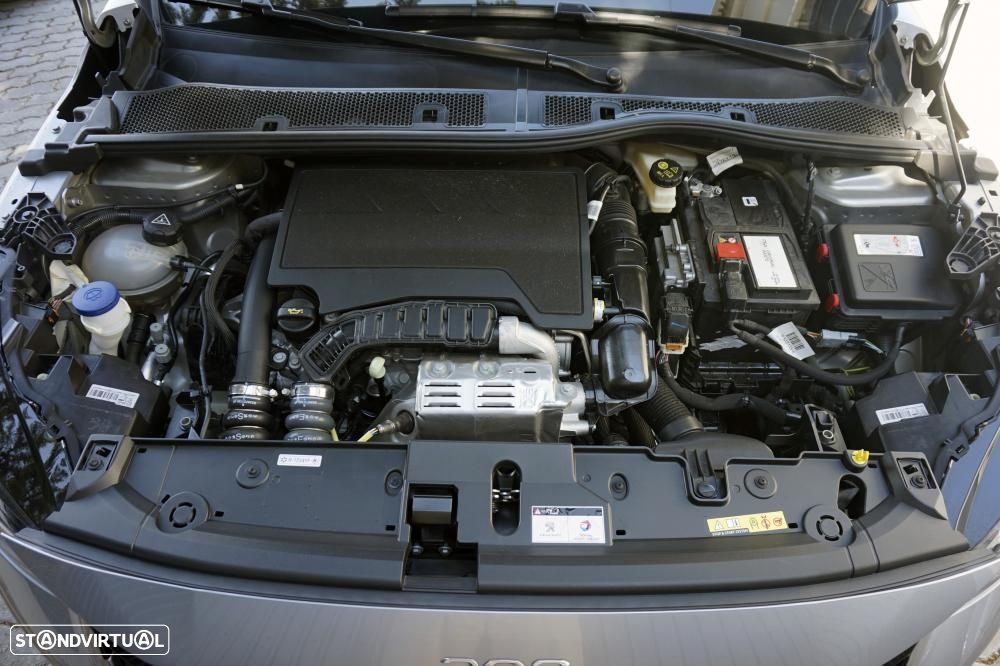 Peugeot 208 1.2 PureTech GT - 28