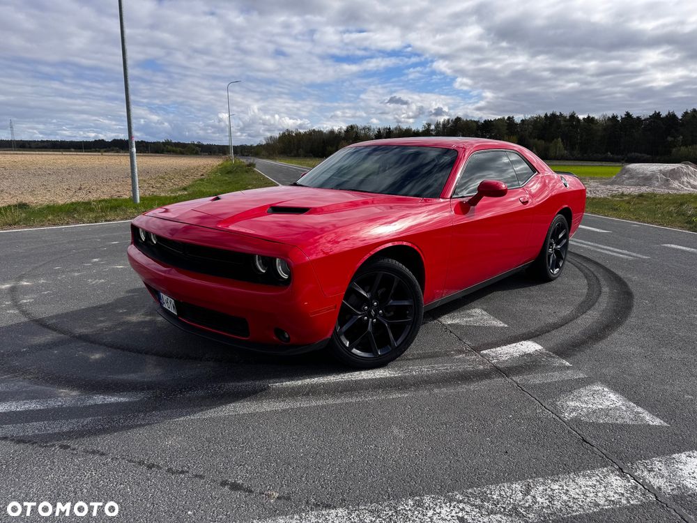 Dodge Challenger - 1