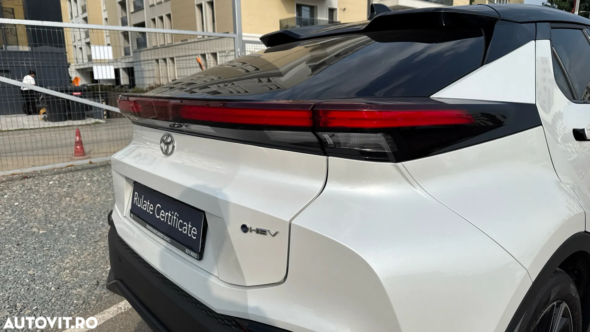 Toyota C-HR 2.0 HEV 197 CP 4x2 CVT Exclusive - 26