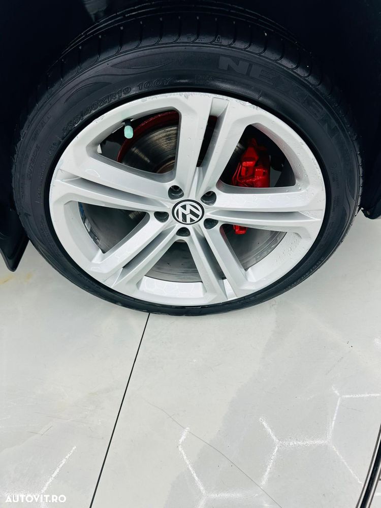 Volkswagen Tiguan 2.0 TDI 4Motion DSG BMT Sport & Style - 10