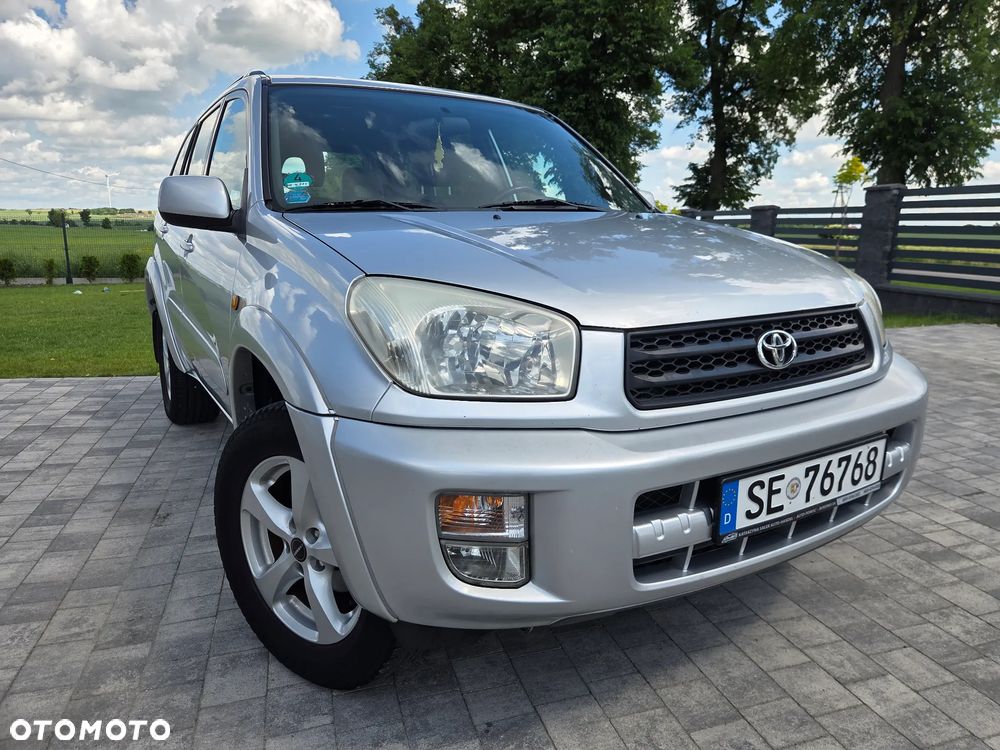 Toyota RAV4 - 4