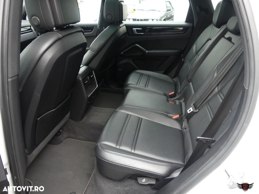 Porsche Cayenne E-Hybrid Tiptronic S - 27