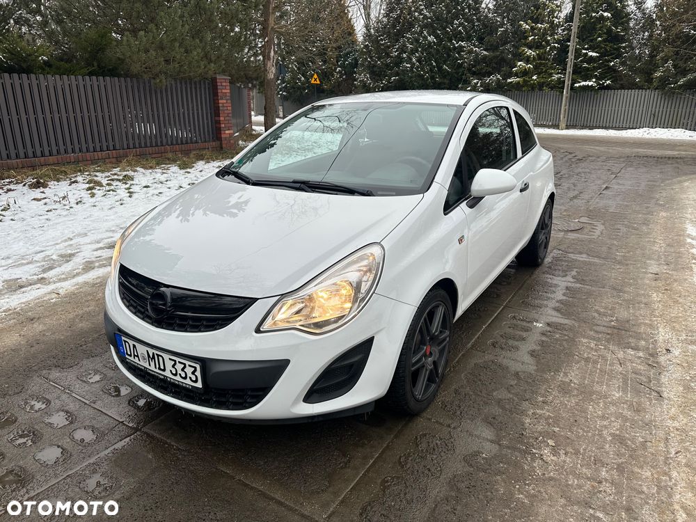 Opel Corsa 1.2 16V Essentia - 1