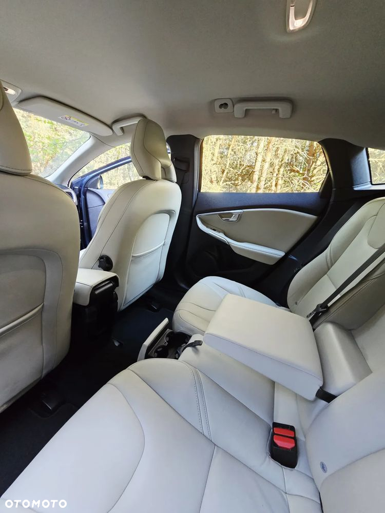 Volvo V40 D2 Drive-E SCR Dynamic Edition - 22