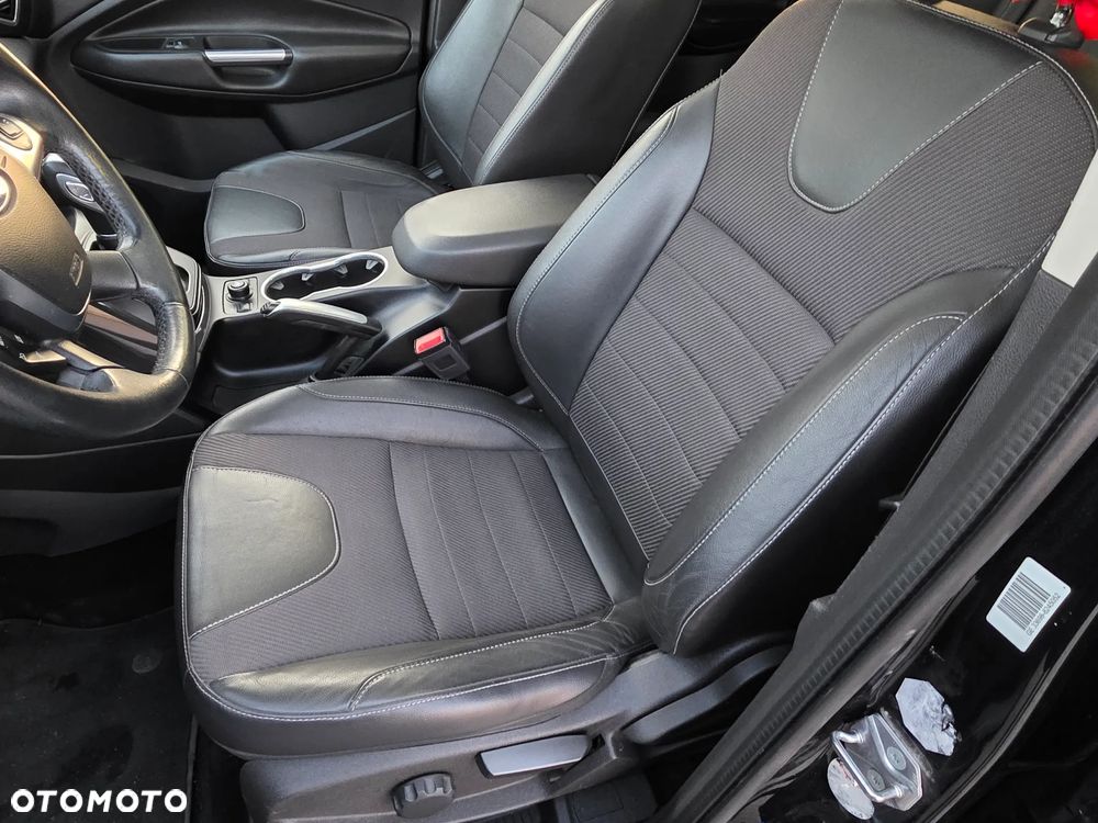 Ford Kuga 2.0 TDCi 4x4 Titanium - 17