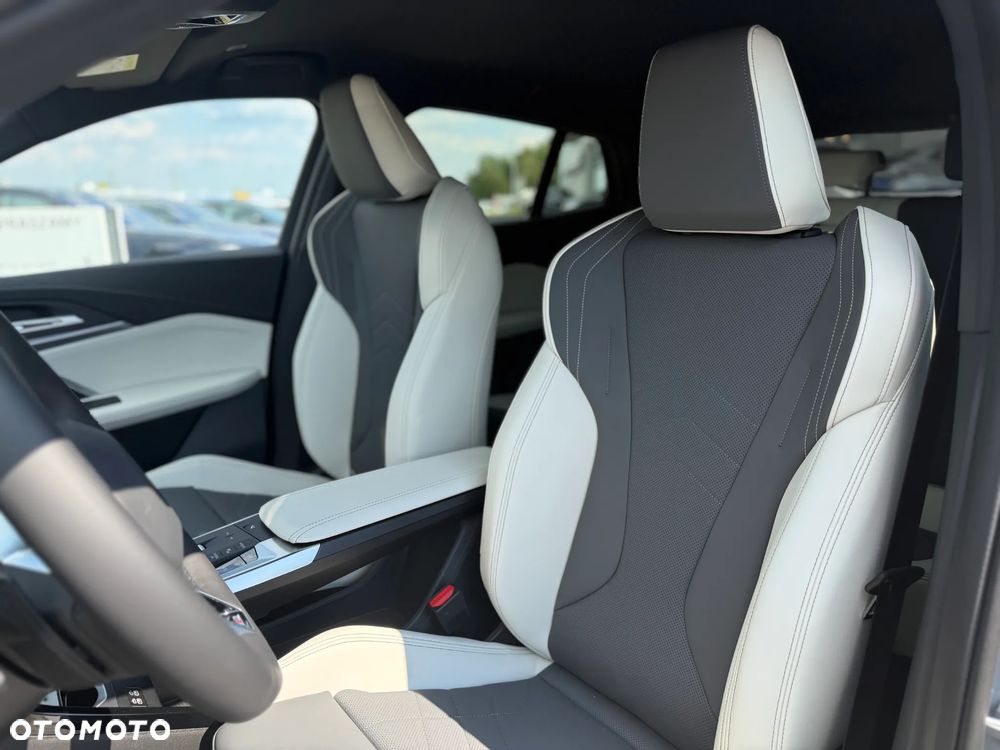 BMW iX2 eDrive20 66.5kWh - 9