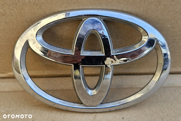 Emblemat znaczek tylnej klapy TOYOTA COROLLA E21 AVENSIS T27 ORYGINAŁ!