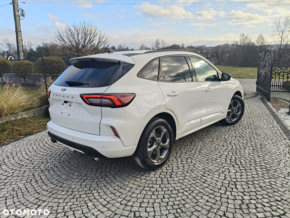 Ford Kuga - 9