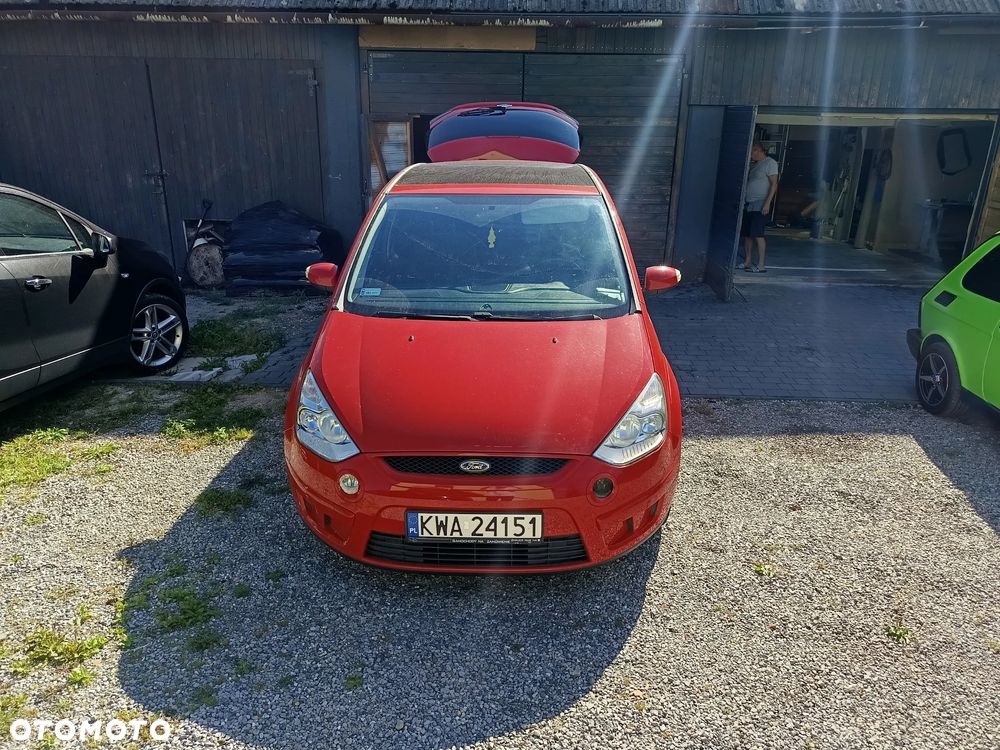 Ford S-Max 2.0 Titanium - 32
