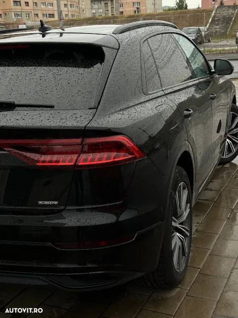 Audi Q8 3.0 55 TFSI e quattro Tiptronic - 12