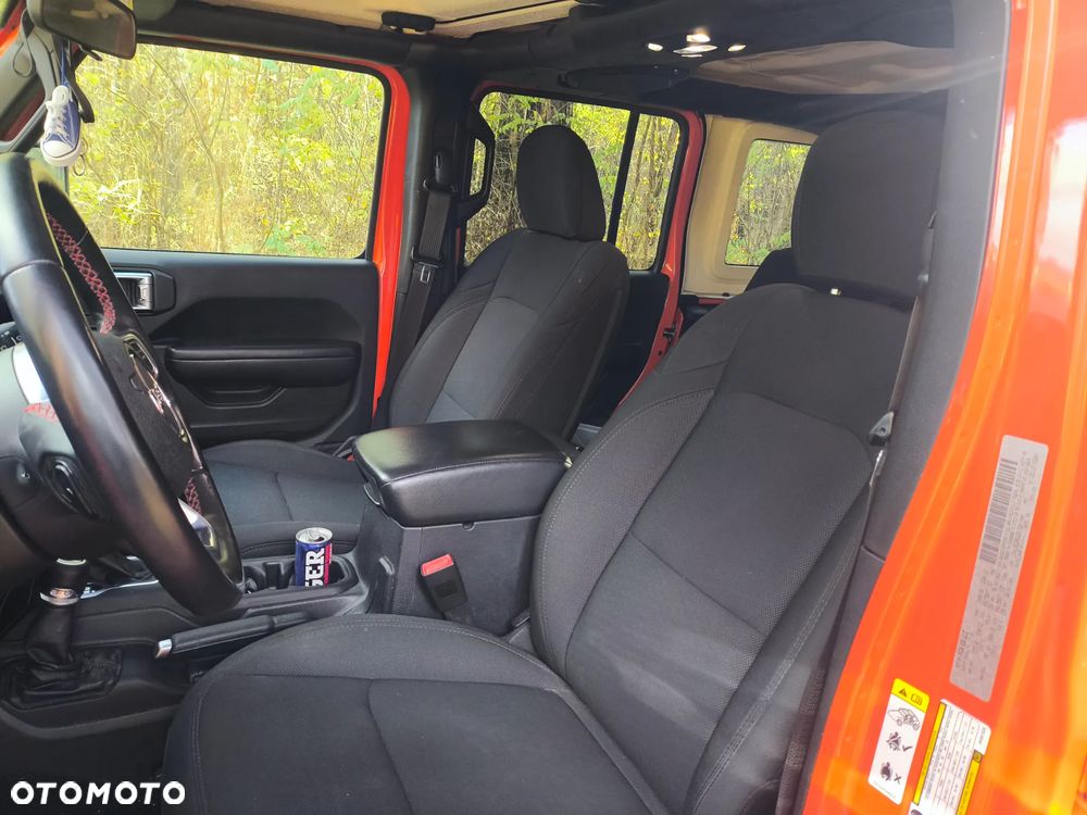 Jeep Wrangler Unlimited Hard-Top 3.6 Automatik Sahara - 10