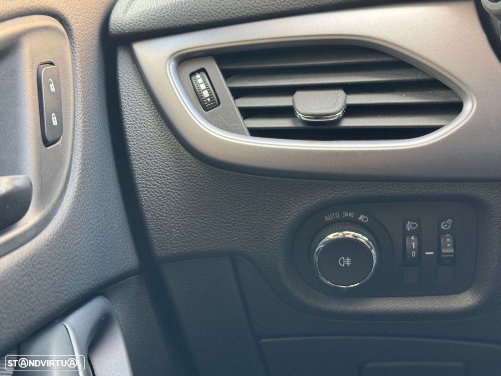 Opel Astra Sports Tourer 1.6 CDTi Cosmo S/S - 28