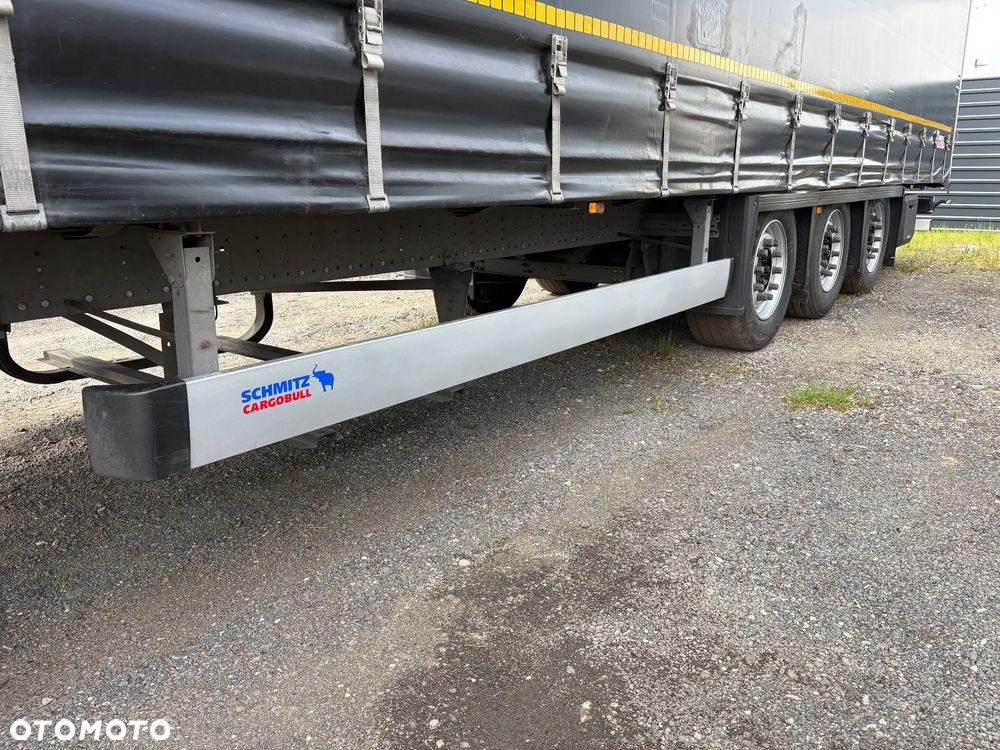 Schmitz Cargobull Mega Varios oś podnoszona - 5