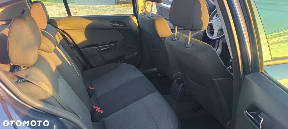 Opel Astra 1.4 Club - 20