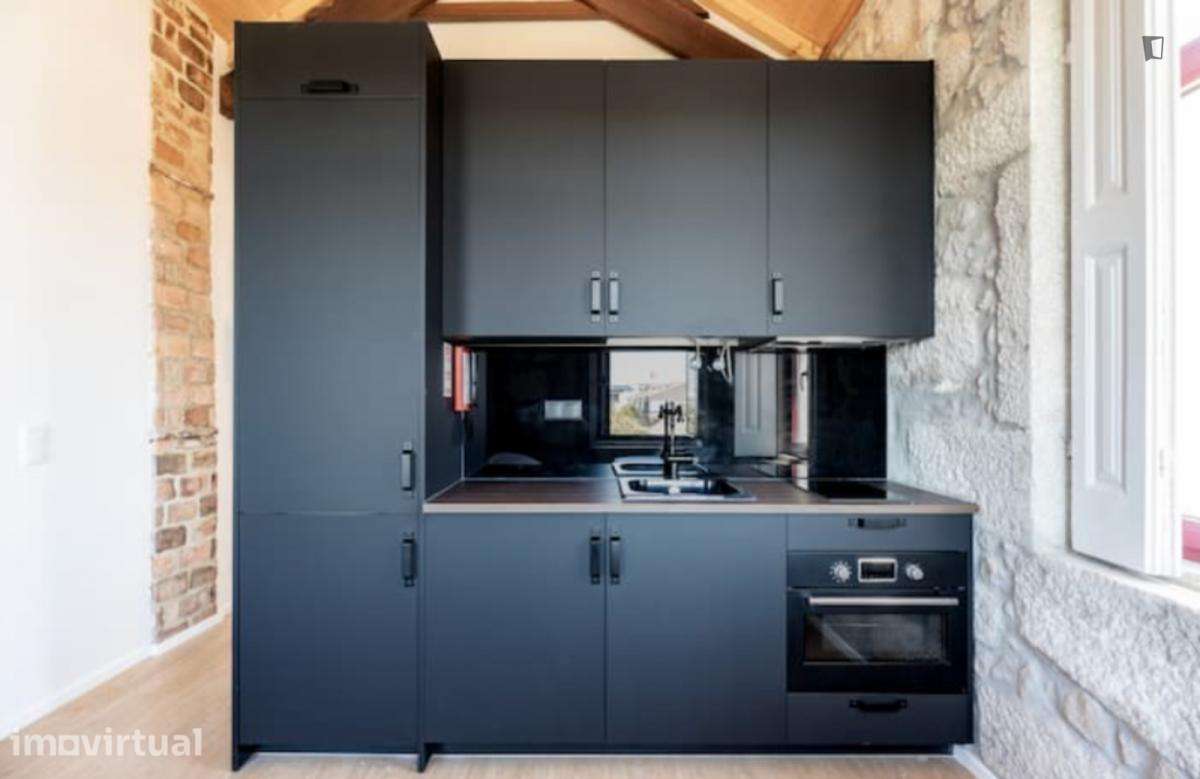 Apartamento com 1 quartos - localizado em Lordelo do Ouro Porto - Grande imagem: 3/14