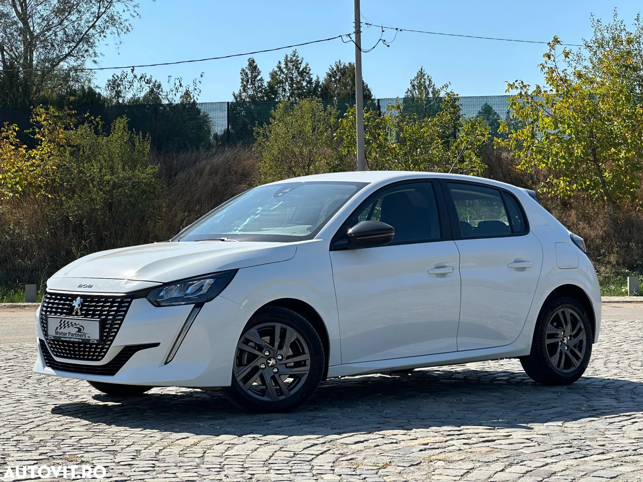 Peugeot 208 1.2 L PureTech STT Active - 3