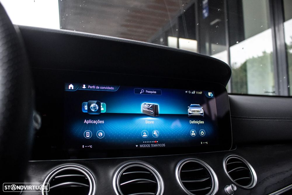 Mercedes-Benz E 300 e AMG Line - 44