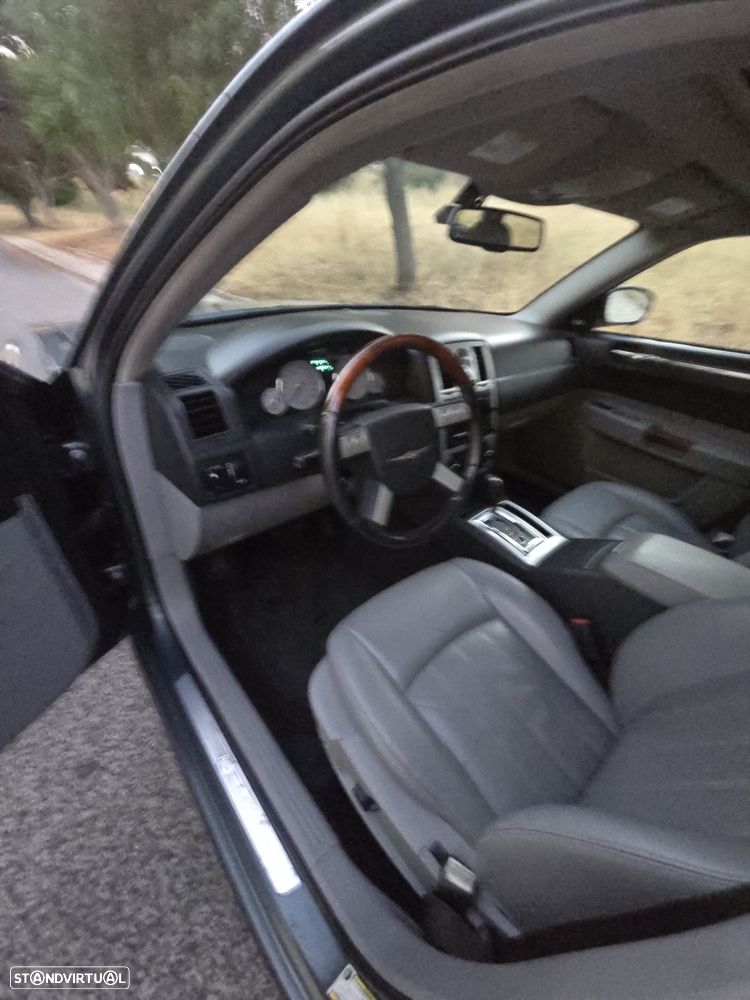 Chrysler 300 C Touring 3.0 CRD - 20