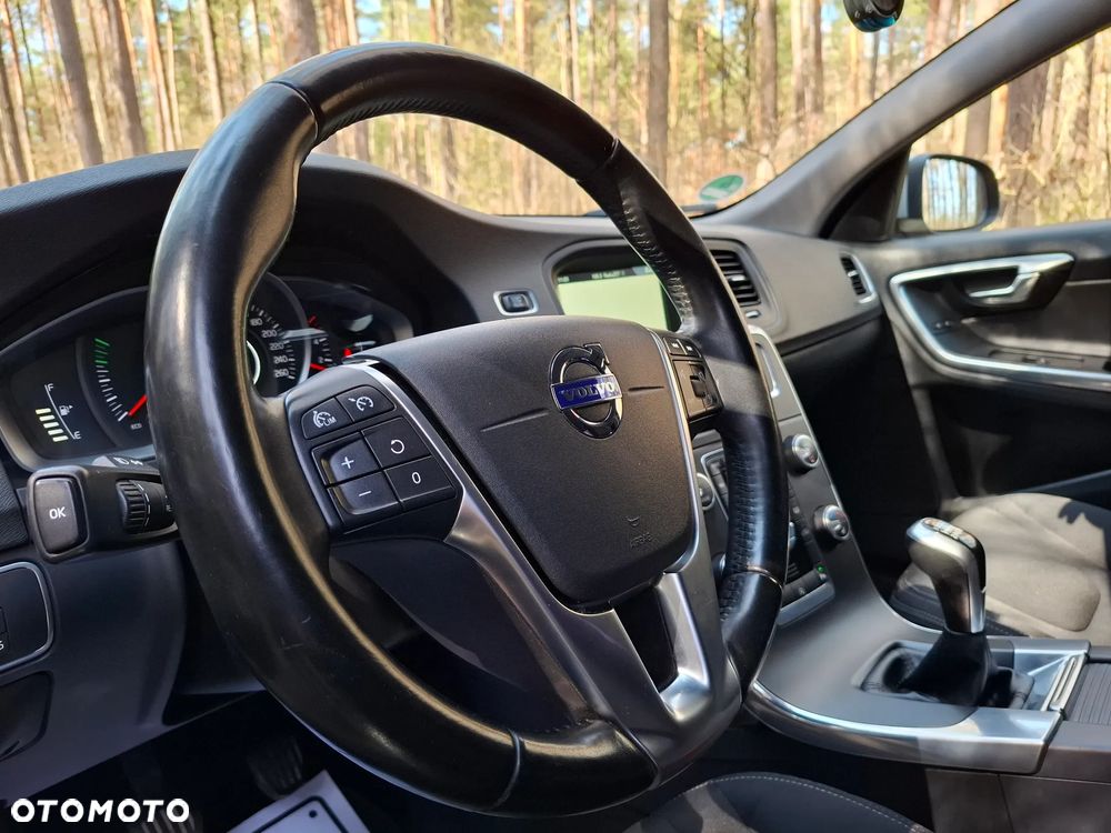 Volvo V60 D4 Drive-E Dynamic Edition (Kinetic) - 15