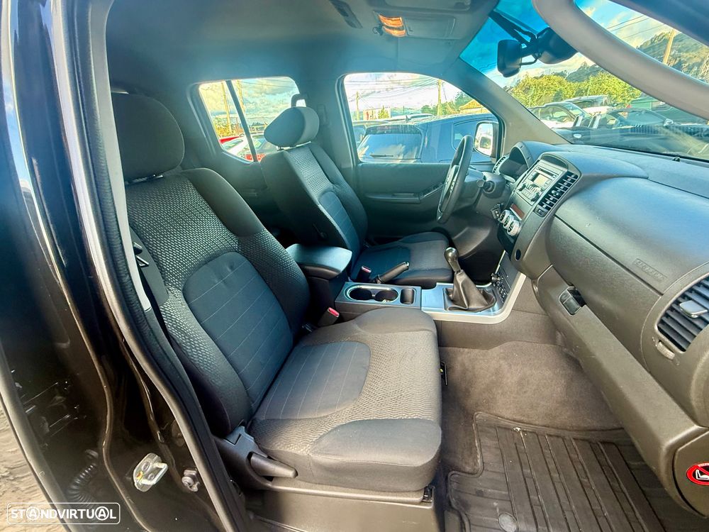 Nissan Navara 2.5 dCi CD XE Comfort +Convenience - 17