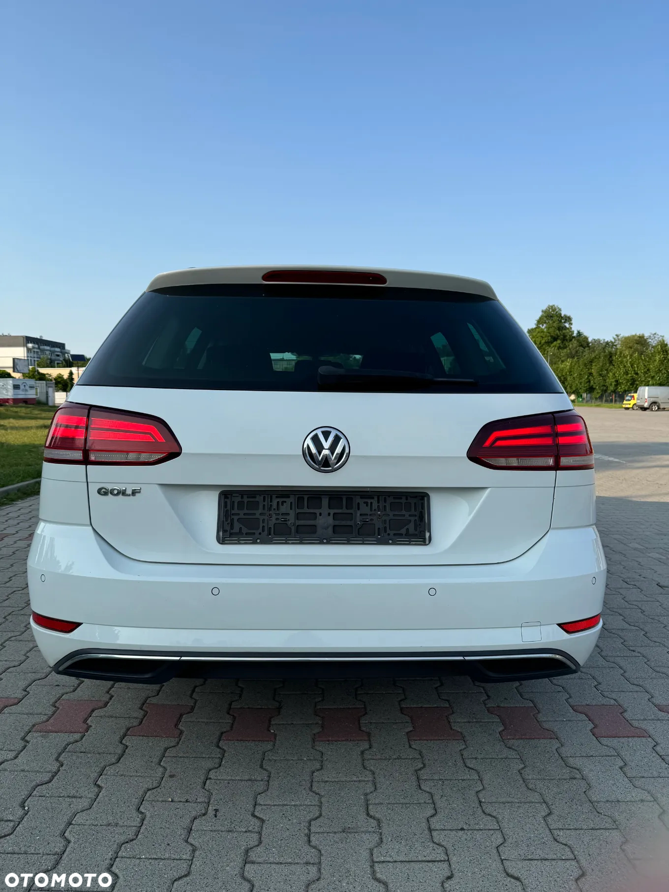 Volkswagen Golf VII 1.6 TDI BMT Comfortline - 9