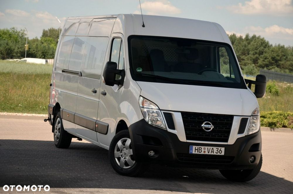 Nissan NV 400 - 1