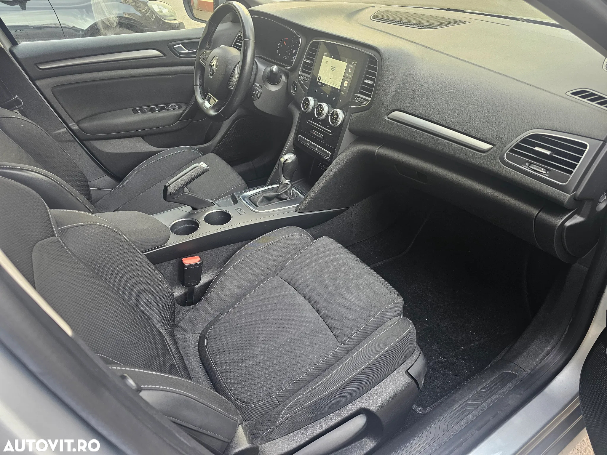 Renault Megane Estate Blue dCI EDC Intens - 12