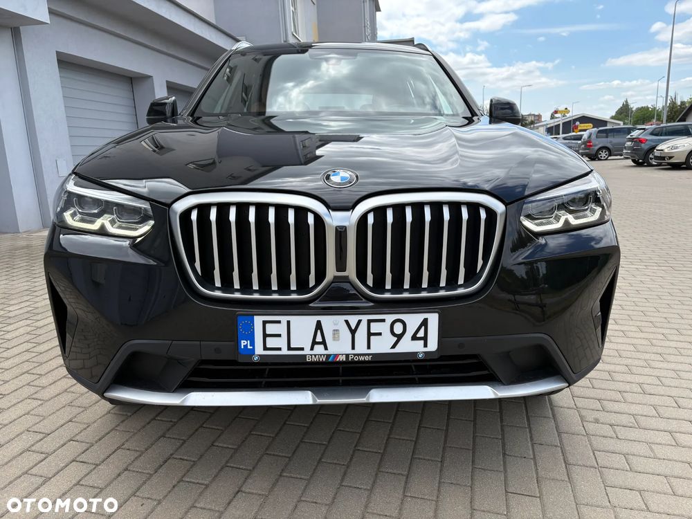 BMW X3 sDrive18d - 12