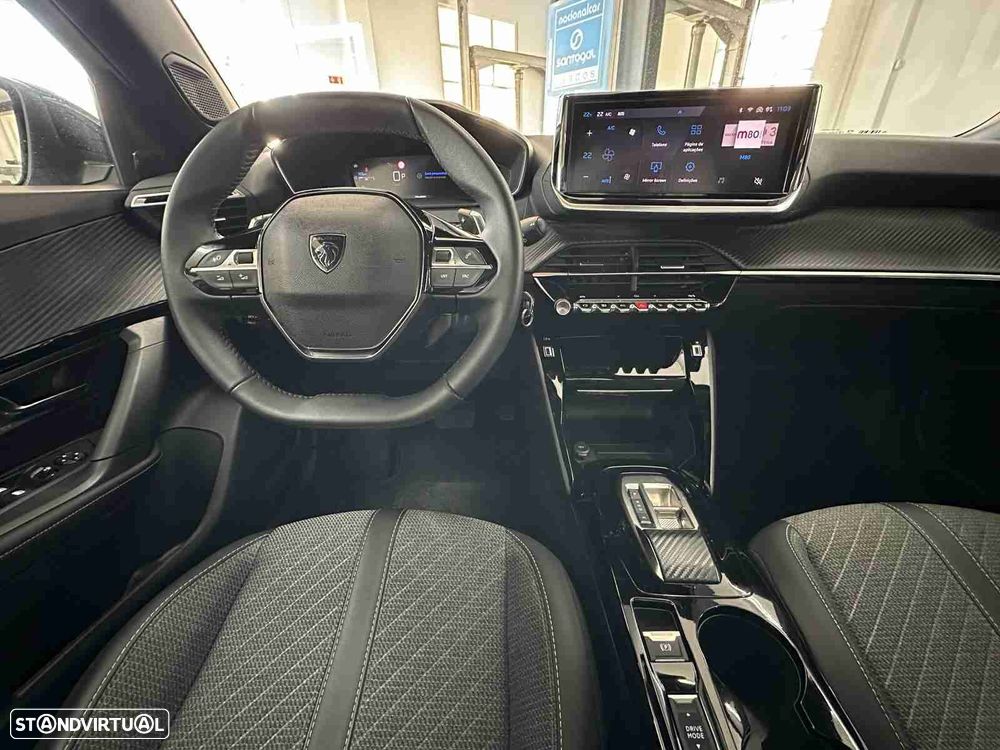Peugeot 2008 1.2 Hybrid Allure e-DCS6 - 9