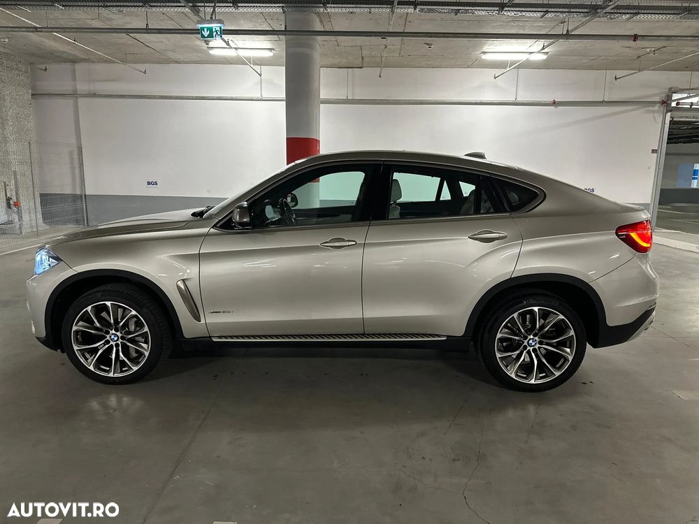BMW X6 xDrive50i - 15