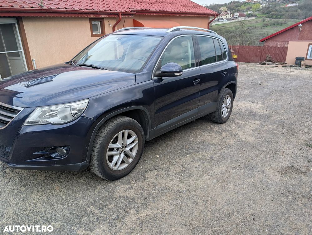 Volkswagen Tiguan 2.0 TDI DPF 4Motion BlueMotion Technology Track & Field - 2