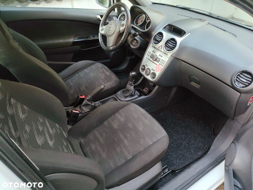 Opel Corsa - 5