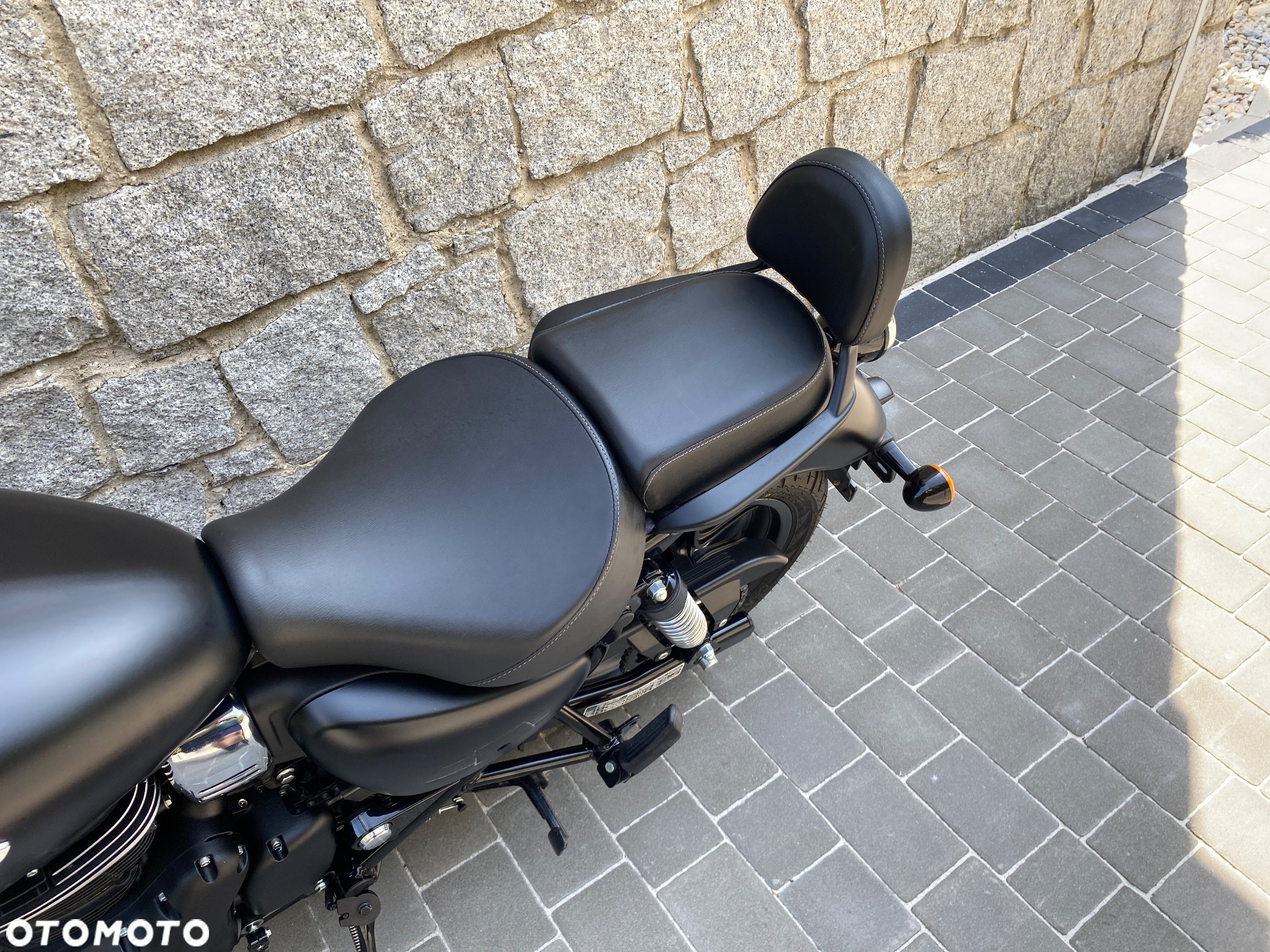 Royal Enfield Meteor - 24