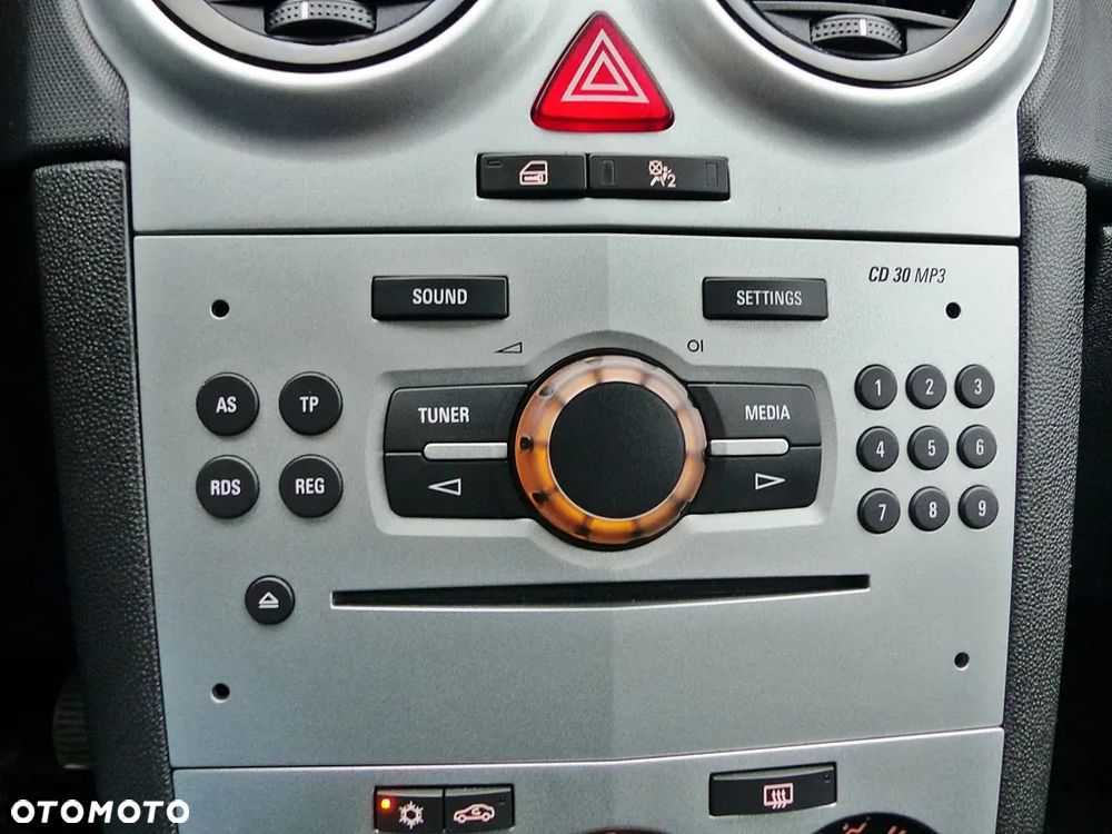 Opel Corsa 1.2 16V Enjoy - 32