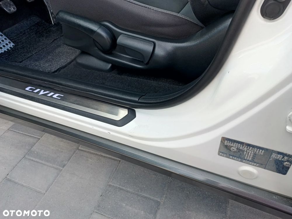 Honda Civic 1.8 GT Special Edition - 32