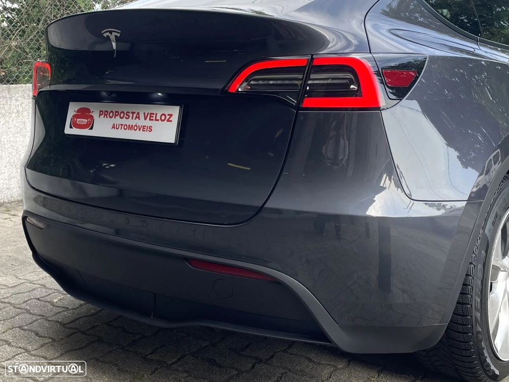 Tesla Model Y RWD - 14