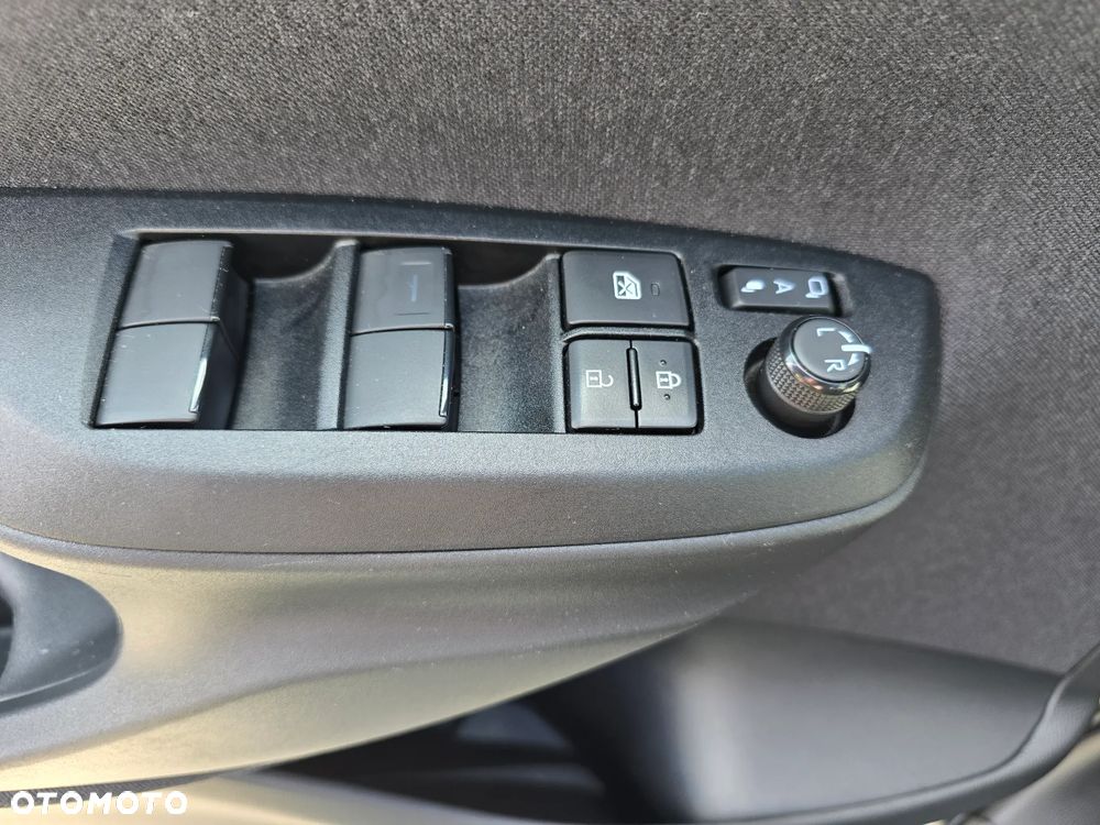 Toyota Yaris - 16