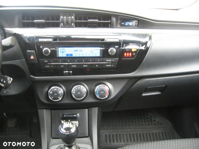 Toyota Corolla 1.6 Active EU6 - 10