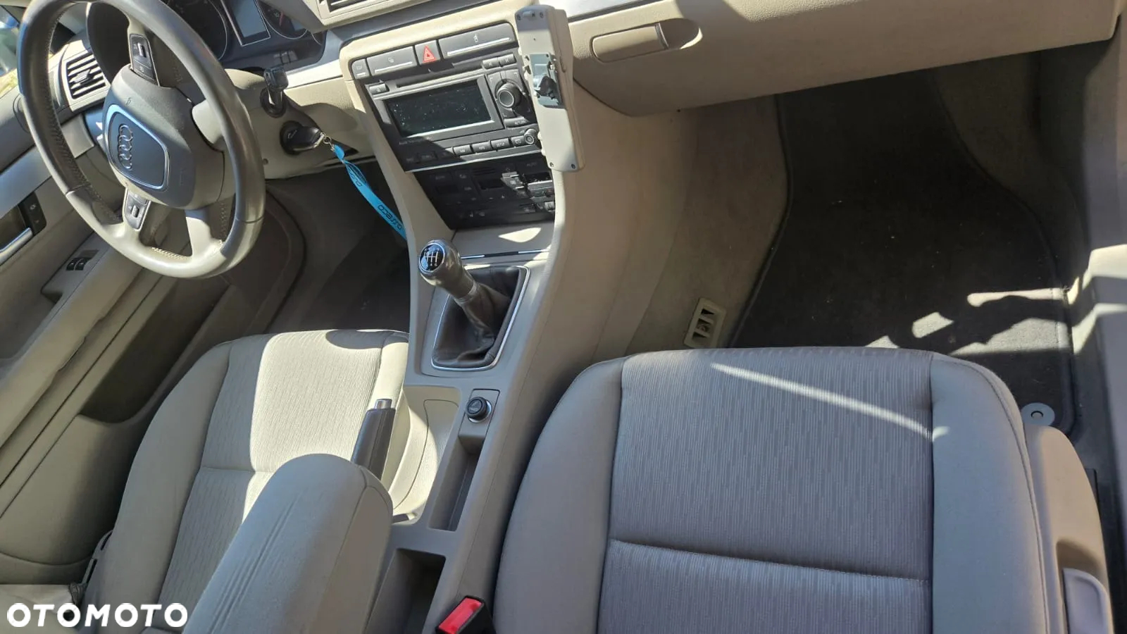 Audi A4 Avant 2.0 TDI - 8