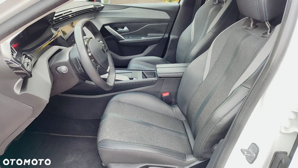 Peugeot 308 1.6 Hybrid PHEV Allure EAT8 - 8