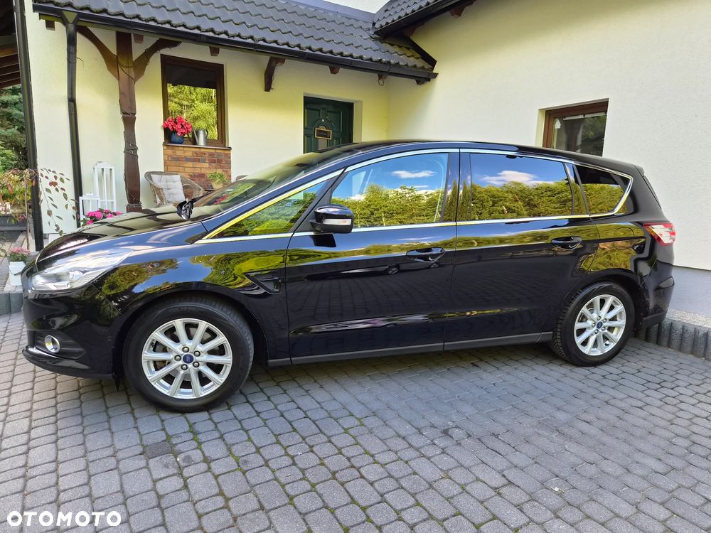 Ford S-Max 2.0 TDCi Titanium PowerShift - 38